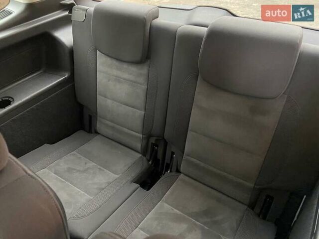 Коричневий Фольксваген Туран, об'ємом двигуна 2 л та пробігом 235 тис. км за 12200 $, фото 18 на Automoto.ua