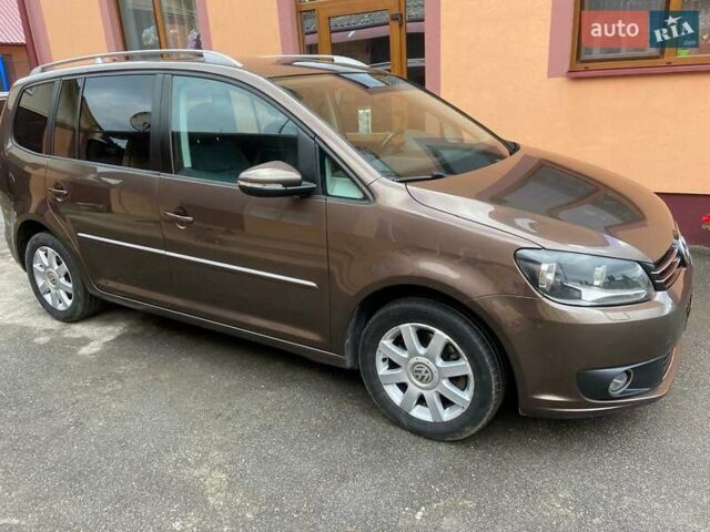 Коричневий Фольксваген Туран, об'ємом двигуна 2 л та пробігом 235 тис. км за 12200 $, фото 13 на Automoto.ua