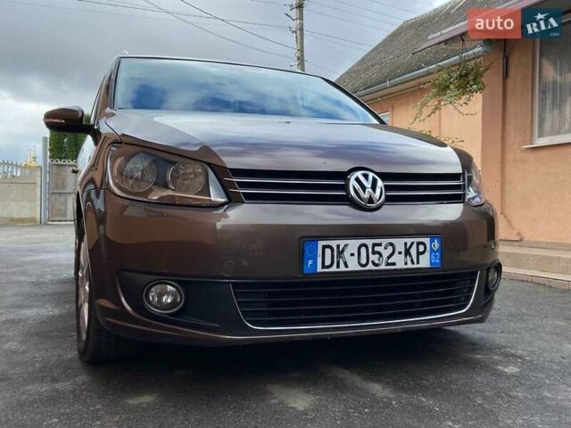 Коричневий Фольксваген Туран, об'ємом двигуна 2 л та пробігом 235 тис. км за 12200 $, фото 5 на Automoto.ua