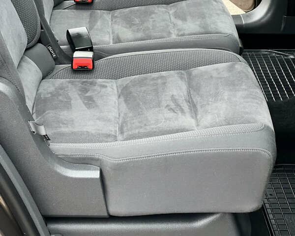 Коричневый Фольксваген Туран, объемом двигателя 2 л и пробегом 171 тыс. км за 14799 $, фото 34 на Automoto.ua