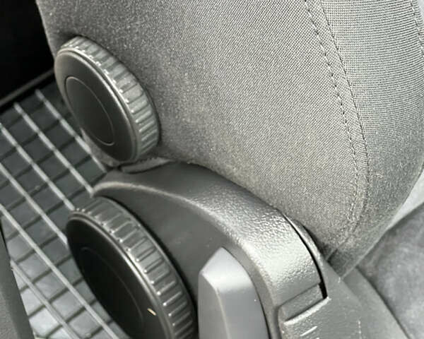 Коричневый Фольксваген Туран, объемом двигателя 2 л и пробегом 171 тыс. км за 14799 $, фото 59 на Automoto.ua