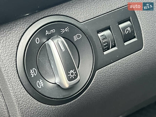 Коричневый Фольксваген Туран, объемом двигателя 2 л и пробегом 171 тыс. км за 14799 $, фото 28 на Automoto.ua