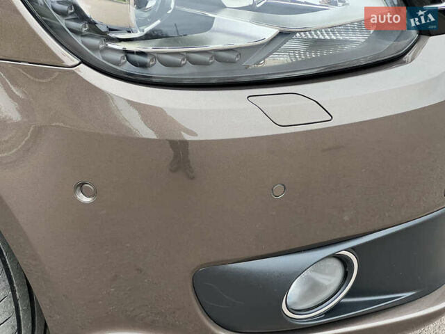 Коричневый Фольксваген Туран, объемом двигателя 2 л и пробегом 171 тыс. км за 14799 $, фото 14 на Automoto.ua