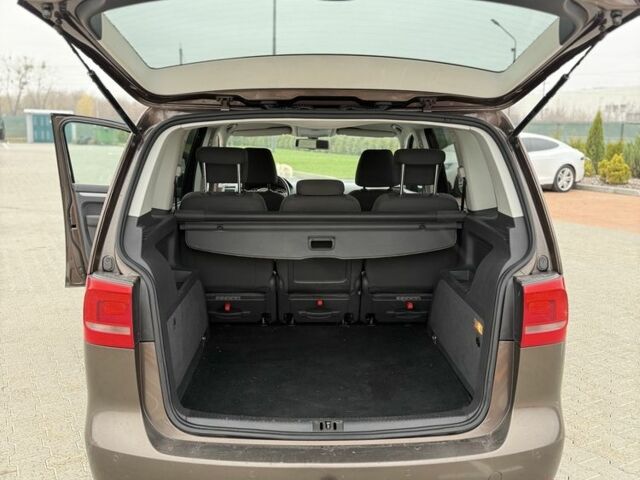 Коричневий Фольксваген Туран, об'ємом двигуна 1.4 л та пробігом 204 тис. км за 8500 $, фото 6 на Automoto.ua