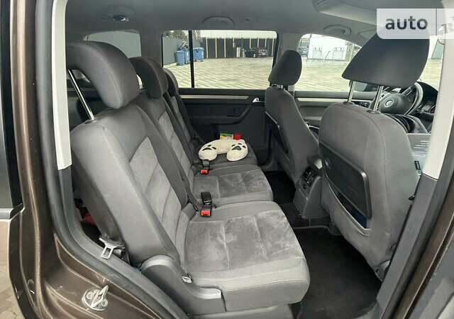 Коричневый Фольксваген Туран, объемом двигателя 1.4 л и пробегом 237 тыс. км за 9450 $, фото 9 на Automoto.ua