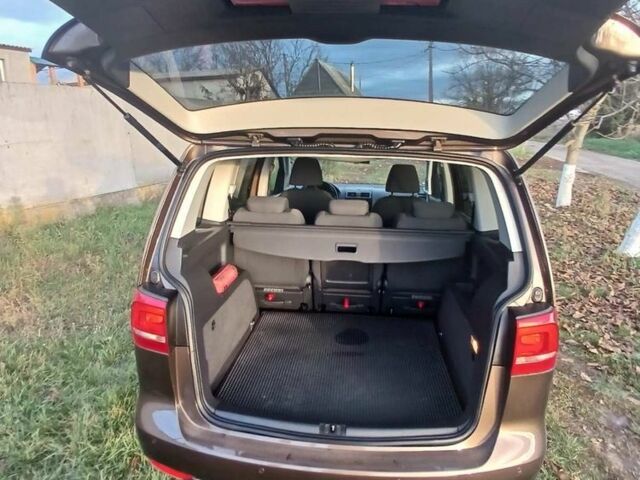 Коричневый Фольксваген Туран, объемом двигателя 1.4 л и пробегом 219 тыс. км за 9950 $, фото 11 на Automoto.ua