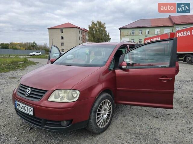 Червоний Фольксваген Туран, об'ємом двигуна 1.97 л та пробігом 387 тис. км за 4900 $, фото 1 на Automoto.ua
