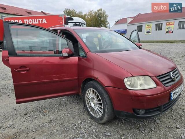 Червоний Фольксваген Туран, об'ємом двигуна 1.97 л та пробігом 387 тис. км за 4900 $, фото 4 на Automoto.ua