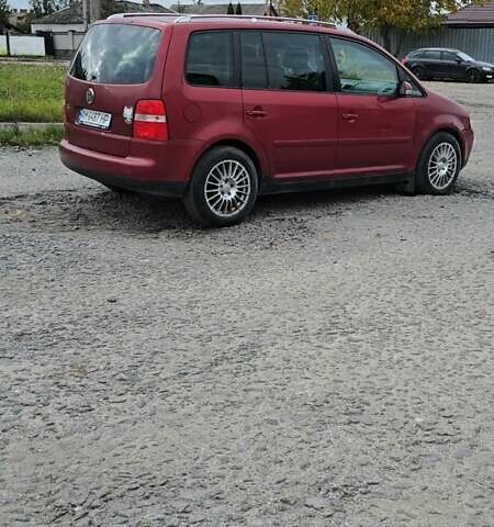 Червоний Фольксваген Туран, об'ємом двигуна 1.97 л та пробігом 387 тис. км за 4900 $, фото 6 на Automoto.ua