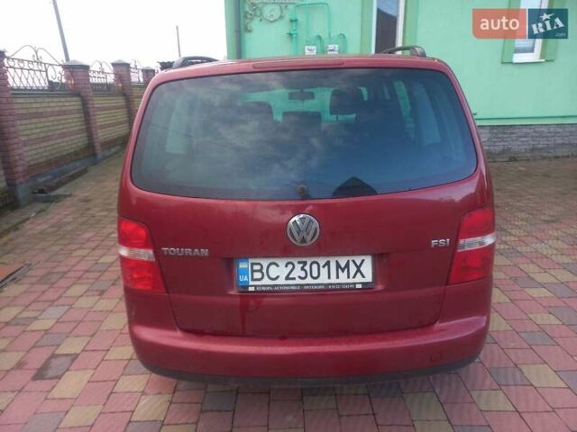 Червоний Фольксваген Туран, об'ємом двигуна 1.6 л та пробігом 177 тис. км за 4400 $, фото 2 на Automoto.ua