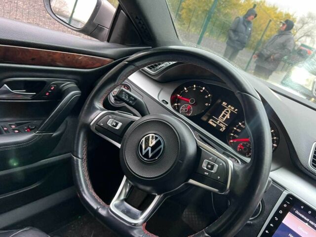 Красный Фольксваген Туран, объемом двигателя 2 л и пробегом 340 тыс. км за 4200 $, фото 19 на Automoto.ua