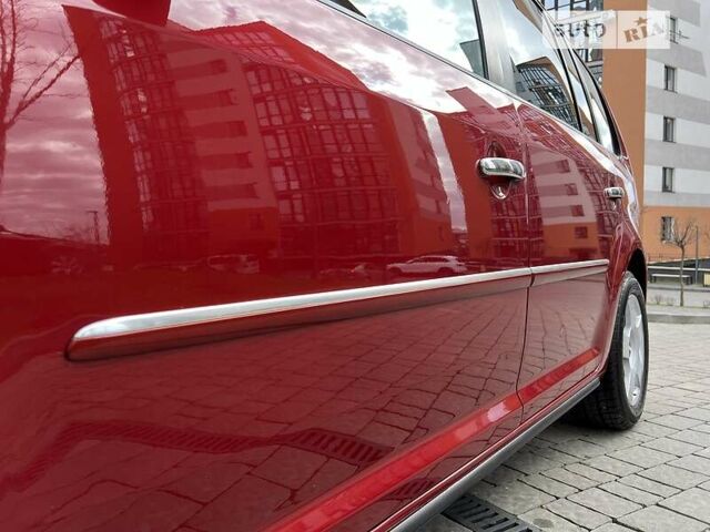 Красный Фольксваген Туран, объемом двигателя 1.9 л и пробегом 235 тыс. км за 8450 $, фото 22 на Automoto.ua