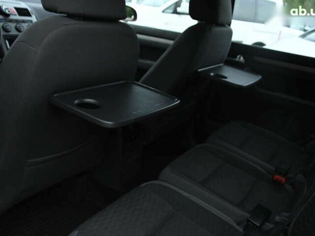 Красный Фольксваген Туран, объемом двигателя 1.4 л и пробегом 193 тыс. км за 6500 $, фото 25 на Automoto.ua