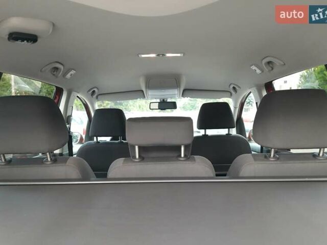 Красный Фольксваген Туран, объемом двигателя 1.4 л и пробегом 254 тыс. км за 6999 $, фото 16 на Automoto.ua