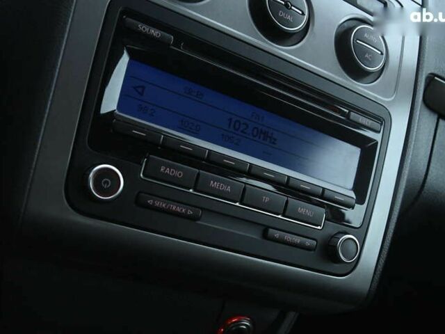 Красный Фольксваген Туран, объемом двигателя 1.4 л и пробегом 193 тыс. км за 6500 $, фото 28 на Automoto.ua