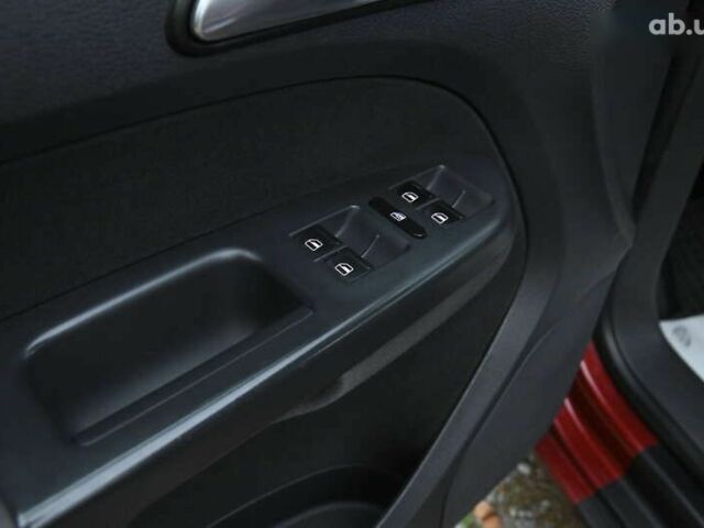 Красный Фольксваген Туран, объемом двигателя 1.4 л и пробегом 193 тыс. км за 6500 $, фото 13 на Automoto.ua