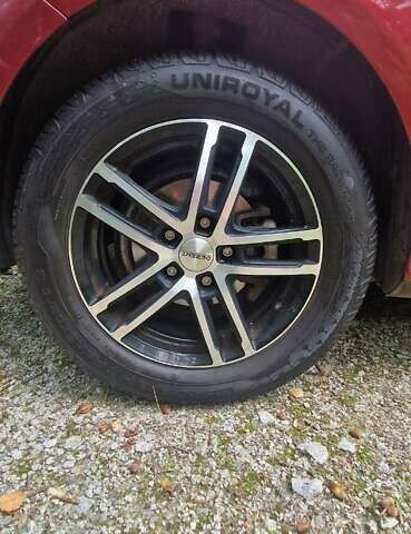 Красный Фольксваген Туран, объемом двигателя 1.97 л и пробегом 296 тыс. км за 7750 $, фото 18 на Automoto.ua