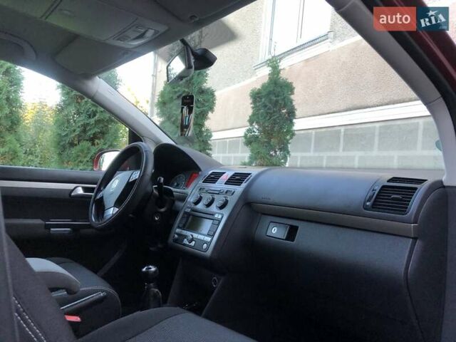 Червоний Фольксваген Туран, об'ємом двигуна 1.4 л та пробігом 241 тис. км за 7300 $, фото 17 на Automoto.ua