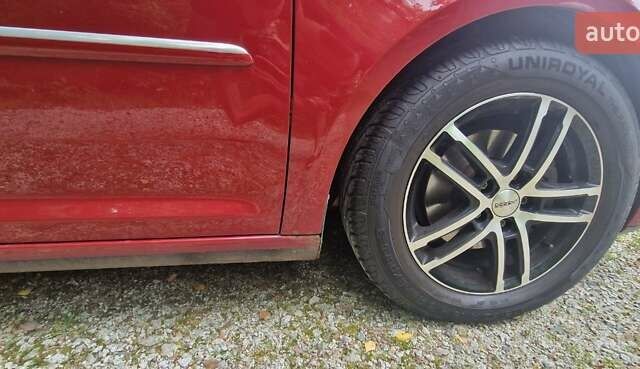 Красный Фольксваген Туран, объемом двигателя 1.97 л и пробегом 296 тыс. км за 7750 $, фото 23 на Automoto.ua