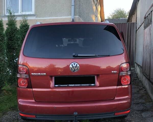Червоний Фольксваген Туран, об'ємом двигуна 1.4 л та пробігом 241 тис. км за 7300 $, фото 21 на Automoto.ua