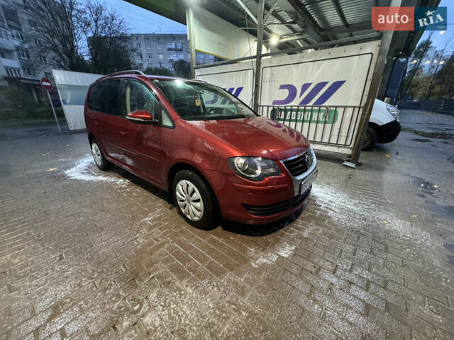 Червоний Фольксваген Туран, об'ємом двигуна 1.97 л та пробігом 273 тис. км за 8500 $, фото 9 на Automoto.ua