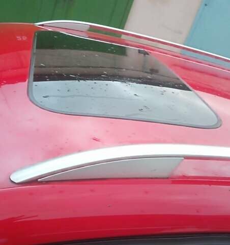 Красный Фольксваген Туран, объемом двигателя 1.39 л и пробегом 250 тыс. км за 6500 $, фото 3 на Automoto.ua