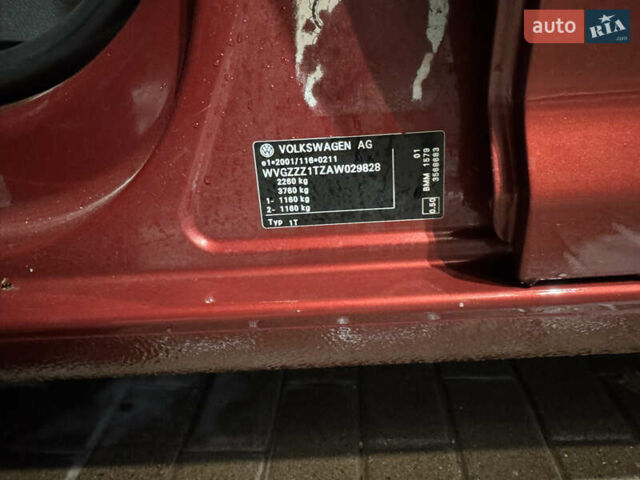 Червоний Фольксваген Туран, об'ємом двигуна 1.97 л та пробігом 273 тис. км за 8500 $, фото 32 на Automoto.ua