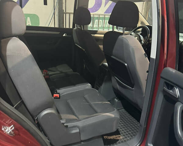 Червоний Фольксваген Туран, об'ємом двигуна 1.97 л та пробігом 273 тис. км за 8500 $, фото 19 на Automoto.ua