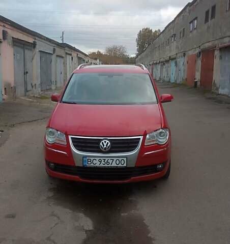 Красный Фольксваген Туран, объемом двигателя 1.39 л и пробегом 250 тыс. км за 6500 $, фото 19 на Automoto.ua