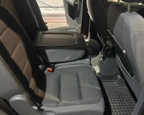 Червоний Фольксваген Туран, об'ємом двигуна 1.97 л та пробігом 273 тис. км за 8500 $, фото 25 на Automoto.ua