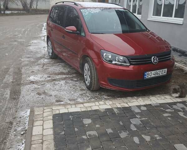 Красный Фольксваген Туран, объемом двигателя 1.6 л и пробегом 230 тыс. км за 10200 $, фото 9 на Automoto.ua