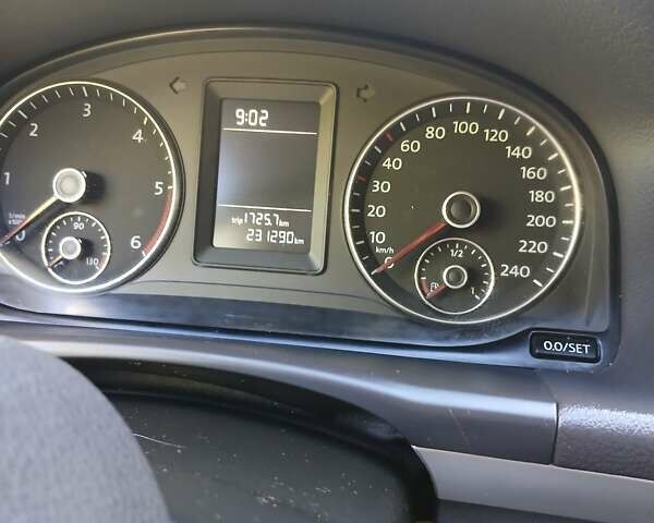 Красный Фольксваген Туран, объемом двигателя 1.6 л и пробегом 230 тыс. км за 10200 $, фото 33 на Automoto.ua