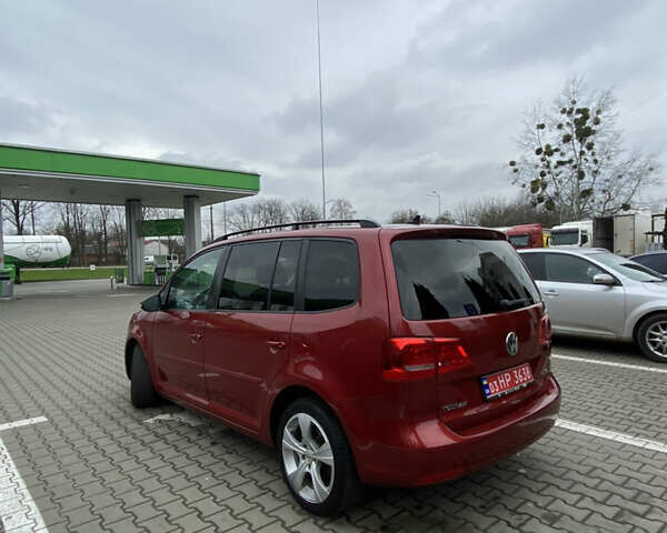 Красный Фольксваген Туран, объемом двигателя 1.4 л и пробегом 219 тыс. км за 9500 $, фото 5 на Automoto.ua