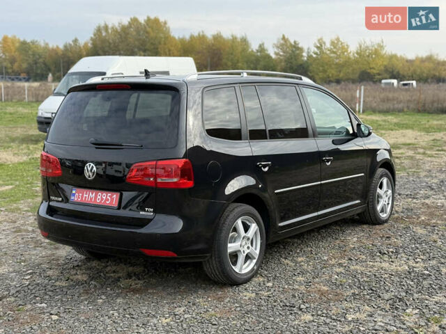 Красный Фольксваген Туран, объемом двигателя 1.6 л и пробегом 210 тыс. км за 10600 $, фото 9 на Automoto.ua