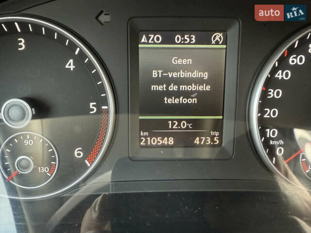 Красный Фольксваген Туран, объемом двигателя 1.6 л и пробегом 210 тыс. км за 10600 $, фото 17 на Automoto.ua