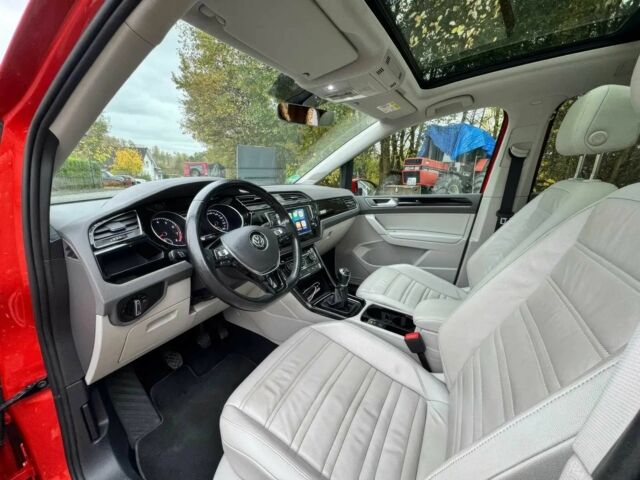 Красный Фольксваген Туран, объемом двигателя 1.4 л и пробегом 72 тыс. км за 9000 $, фото 9 на Automoto.ua