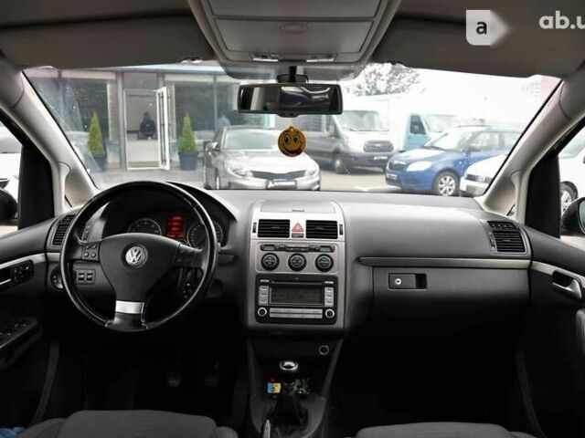 Фольксваген Туран, об'ємом двигуна 1.4 л та пробігом 211 тис. км за 8000 $, фото 12 на Automoto.ua