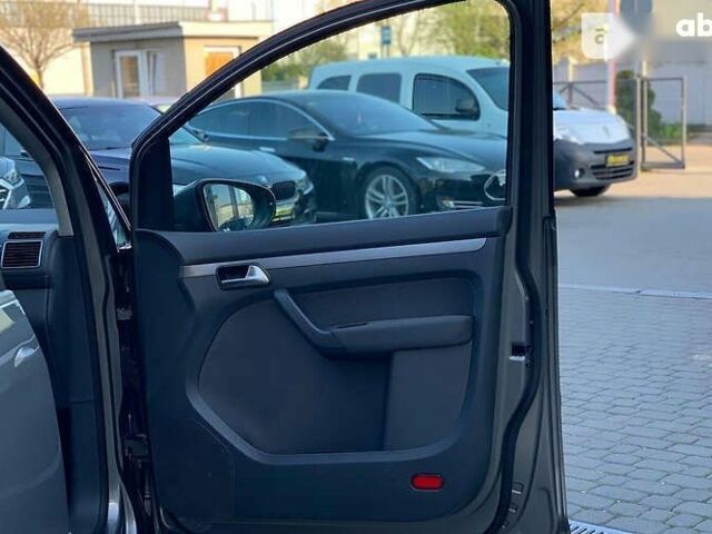 Фольксваген Туран, об'ємом двигуна 1.6 л та пробігом 279 тис. км за 10100 $, фото 14 на Automoto.ua