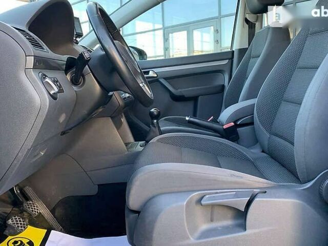 Фольксваген Туран, об'ємом двигуна 1.6 л та пробігом 279 тис. км за 10100 $, фото 9 на Automoto.ua