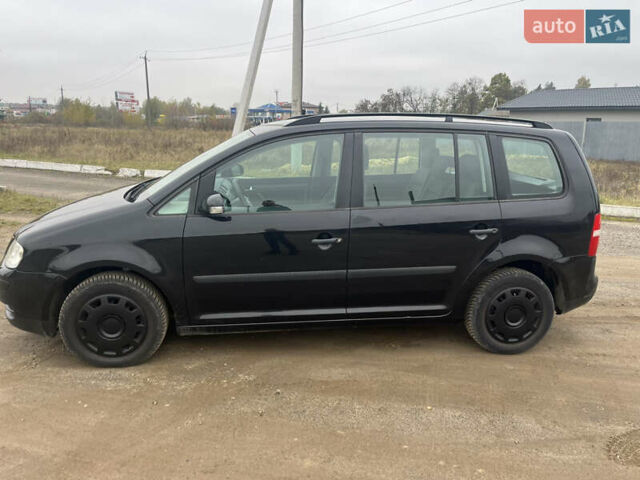 Фольксваген Туран, объемом двигателя 1.6 л и пробегом 213 тыс. км за 5400 $, фото 15 на Automoto.ua