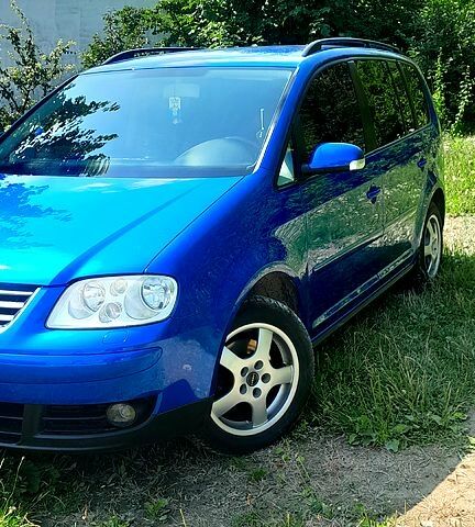 Фольксваген Туран, объемом двигателя 1.6 л и пробегом 271 тыс. км за 5200 $, фото 7 на Automoto.ua