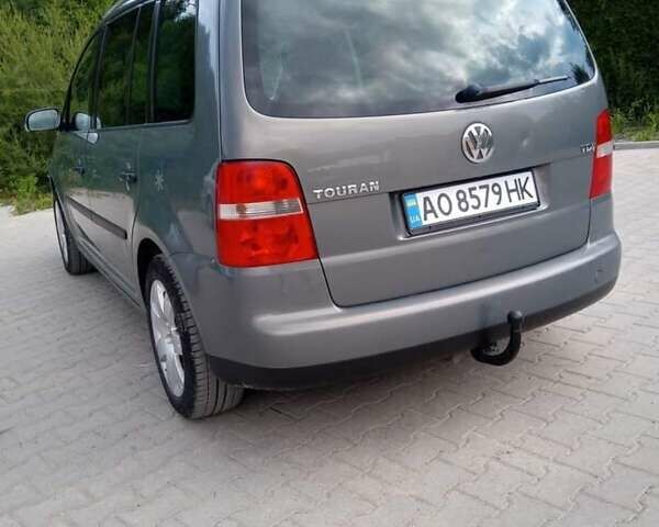 Фольксваген Туран, об'ємом двигуна 1.9 л та пробігом 301 тис. км за 5100 $, фото 3 на Automoto.ua