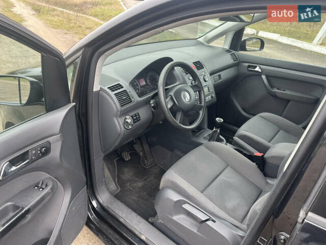 Фольксваген Туран, объемом двигателя 1.6 л и пробегом 213 тыс. км за 5400 $, фото 18 на Automoto.ua