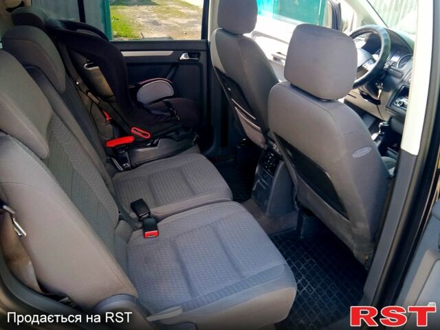 Фольксваген Туран, об'ємом двигуна 1.6 л та пробігом 216 тис. км за 5200 $, фото 7 на Automoto.ua