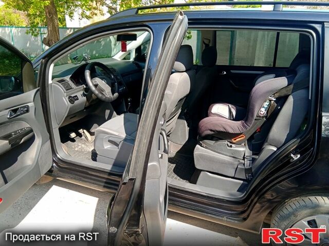 Фольксваген Туран, об'ємом двигуна 1.6 л та пробігом 216 тис. км за 5200 $, фото 8 на Automoto.ua