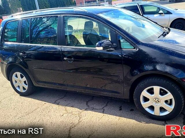 Фольксваген Туран, объемом двигателя 1.9 л и пробегом 290 тыс. км за 3300 $, фото 1 на Automoto.ua