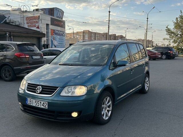 Фольксваген Туран, объемом двигателя 2 л и пробегом 366 тыс. км за 2800 $, фото 1 на Automoto.ua