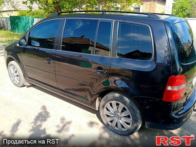 Фольксваген Туран, об'ємом двигуна 1.6 л та пробігом 216 тис. км за 5200 $, фото 1 на Automoto.ua