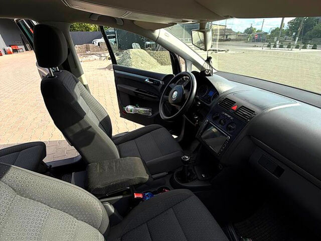 Фольксваген Туран, объемом двигателя 1.6 л и пробегом 0 тыс. км за 5000 $, фото 4 на Automoto.ua