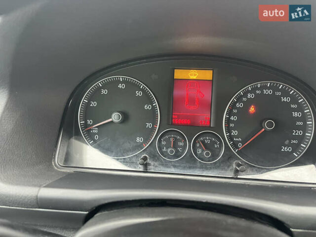 Фольксваген Туран 2005 в Сарнах на Automoto.ua Фольксваген Туран, объемом двигателя 1.6 л и пробегом 159 тыс. км за 5400 $, фото 22 на Automoto.ua